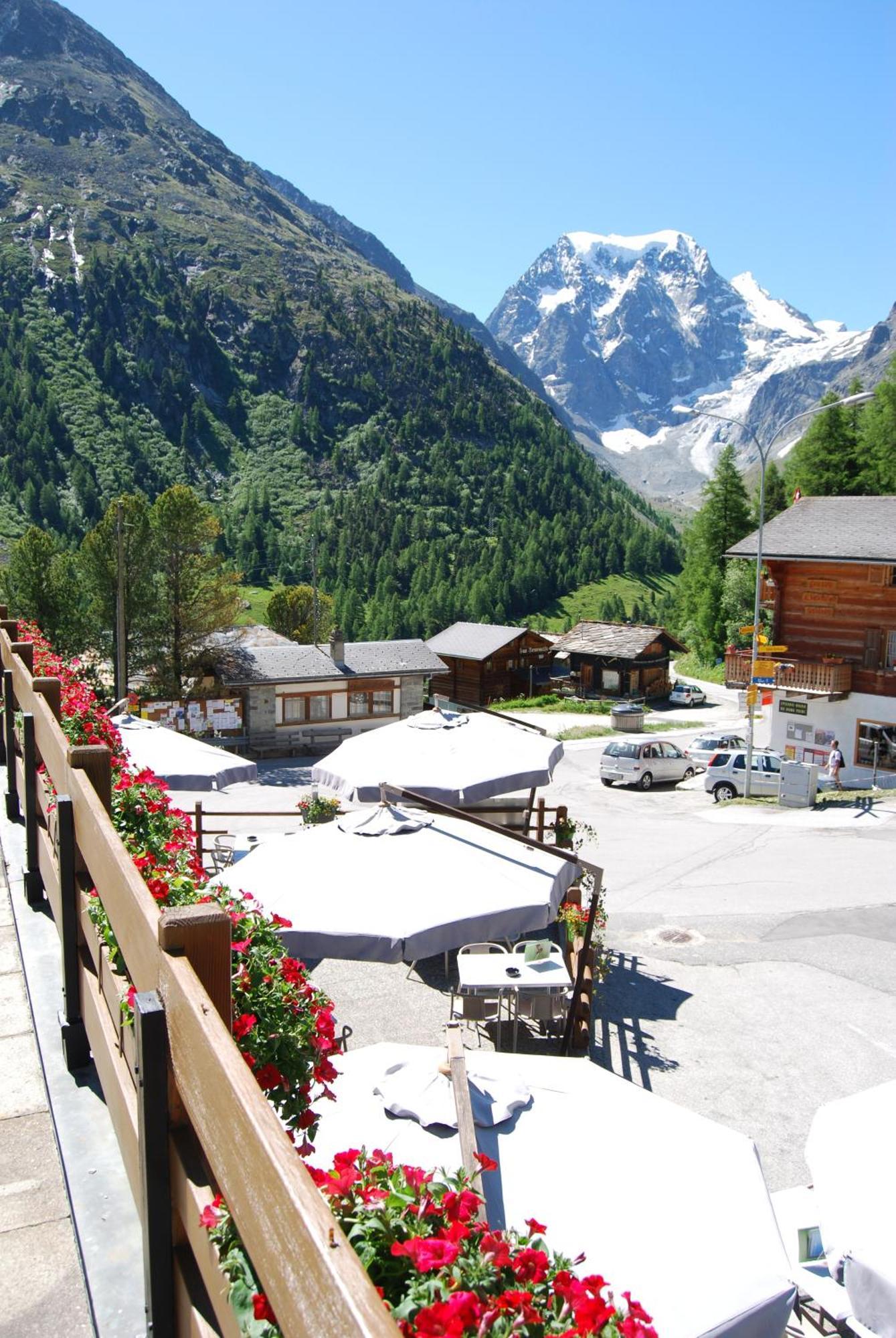 Hotel Du Pigne Arolla Exterior photo